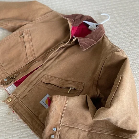 Vintage Carhartt Tan Jacket with Brown Collar - Unisex - Picture 3 of 11